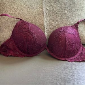 NWOT Victoria Secret Angel Dreams Push Up sz 32D